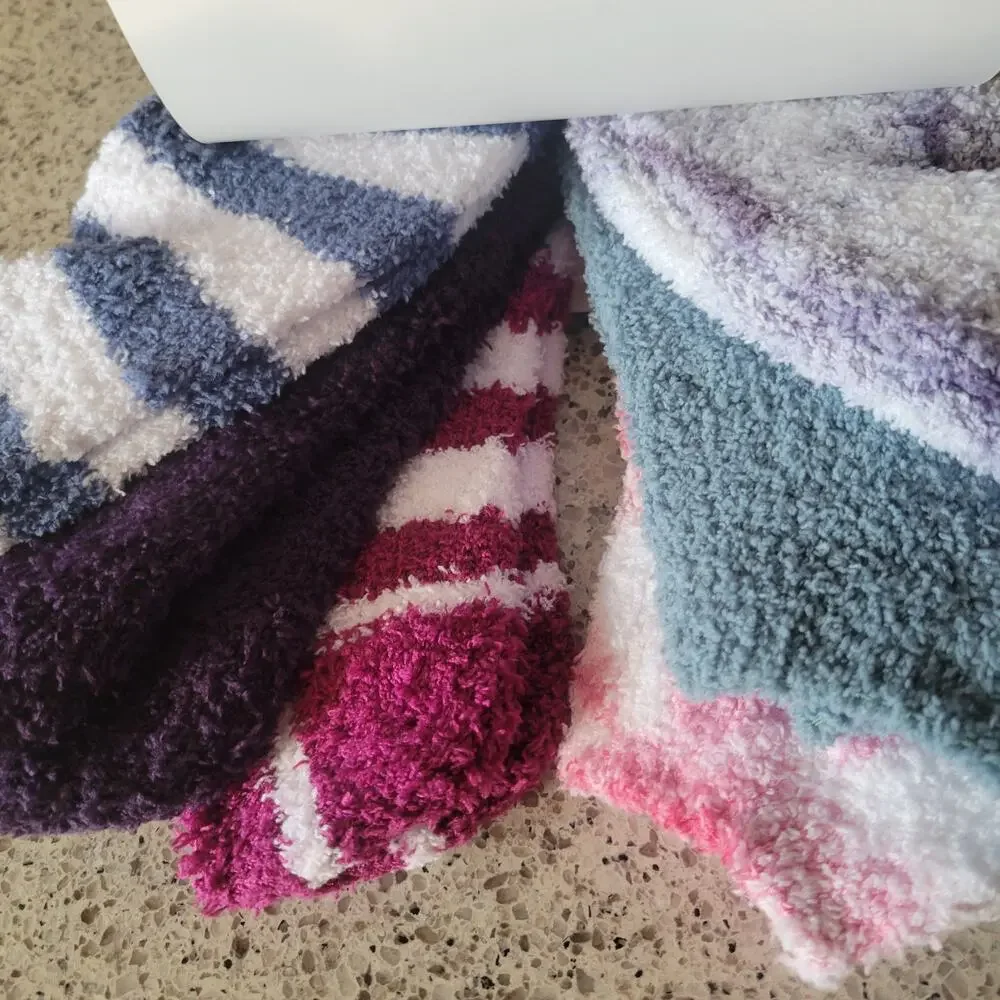 Hanes Womens Cozy Fuzzy No Show Super Soft Slipper Socks MultiColor✨️6pr✨️NEW